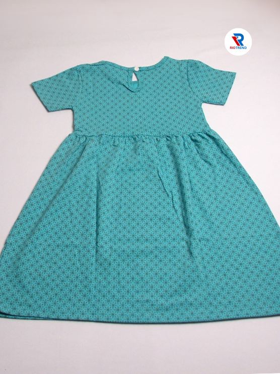 Girls Frock Sleeve Green Color