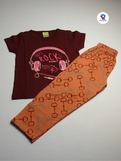 Girls Set Cotton T-Shirt and Pant Maroon Color