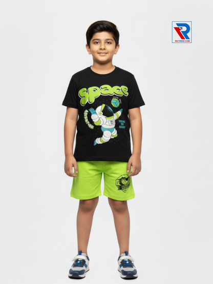 Boys clothing set 2–10 years featuring black t‑shirt and green shorts, front view Riotrend kids fashion.