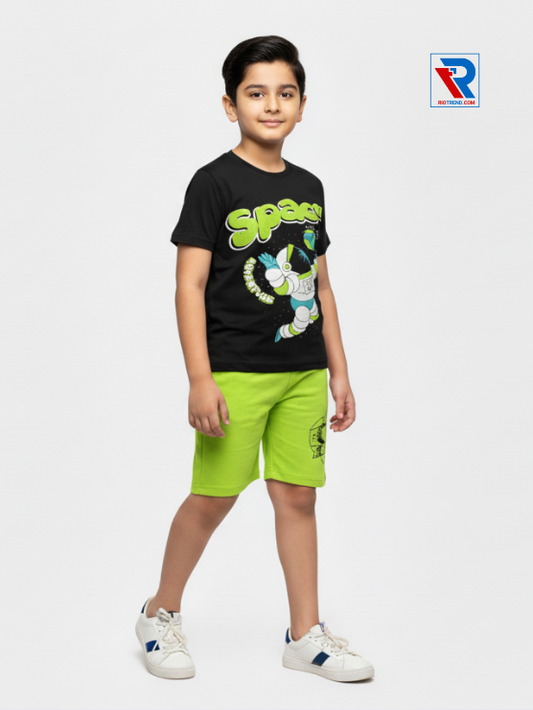 Boys clothing set 2–10 years with black t‑shirt and green shorts, relaxed side view by Riotrend.
