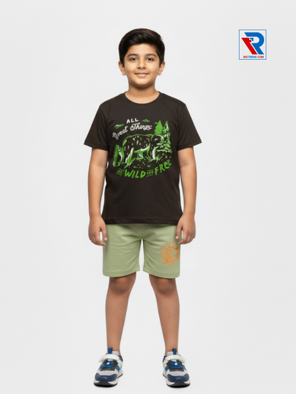 Boys clothing set 2–10 years featuring black t‑shirt and light green shorts, front view Riotrend kids fashion.