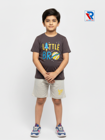 Boys clothing set 2–10 years brown t‑shirt and bistre shorts, folded arms pose Riotrend apparel.