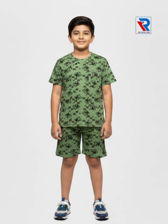 Boys’ camouflage green t-shirt and shorts set for ages 2–10 years, front view – Riotrend stylish outfit.