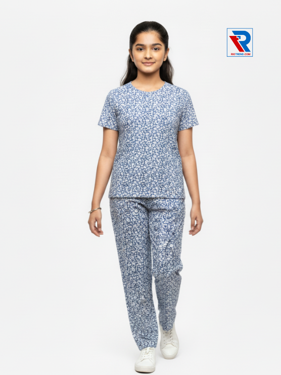 Girls pyjama set in blue color, ages 1–12, front view – RioTrend kids sleepwear highlighting design and comfort.