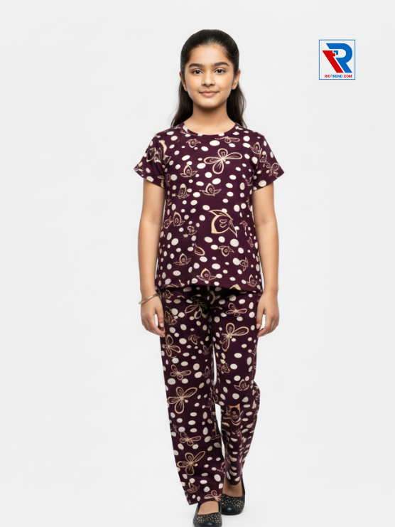 Girls pyjama set in maroon color, ages 1–12, natural standing view – RioTrend kids sleepwear emphasizing fit and casual elegance.