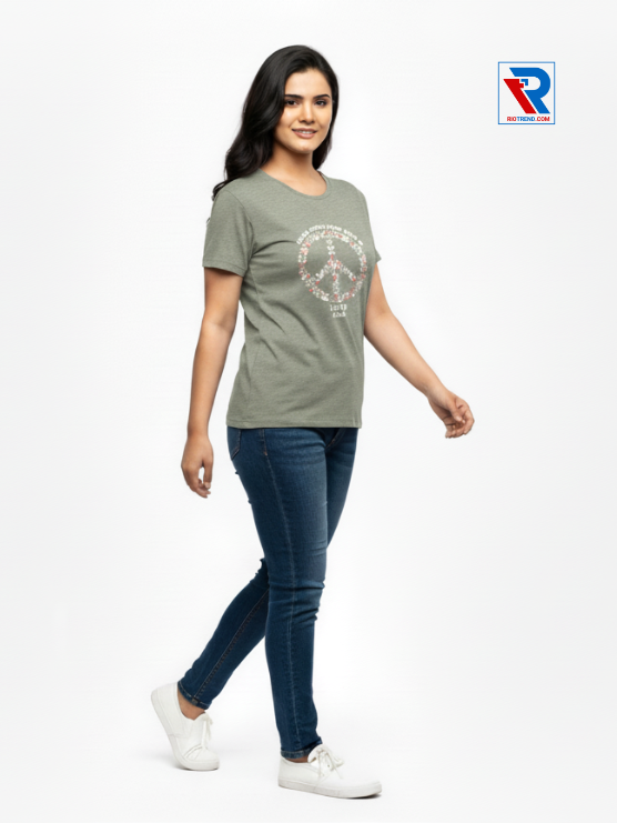 Women's comfortable gray half-sleeve t-shirt, sizes M-L-XL-XXL, relaxed side view casual outfit by Riotrend.