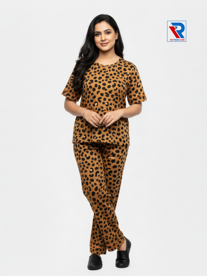 Women's bronze pyjama set, sizes M-L-XL, displayed with folded legs and arms for styling, Riotrend.